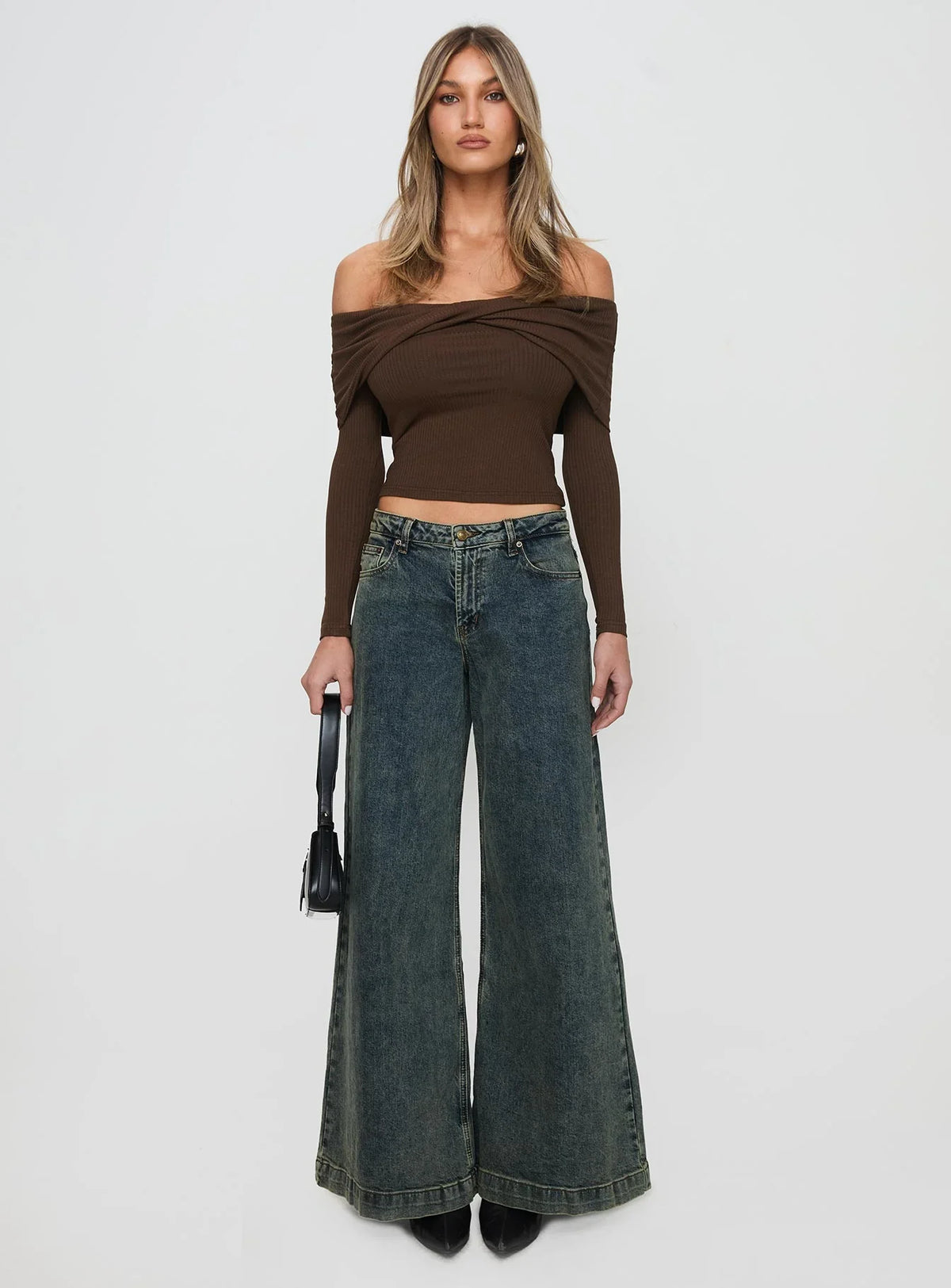 Ziggie Low Rise Baggy Jeans Antique Wash