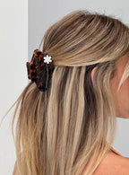 Palm Cove Shell Hair Clip Tort