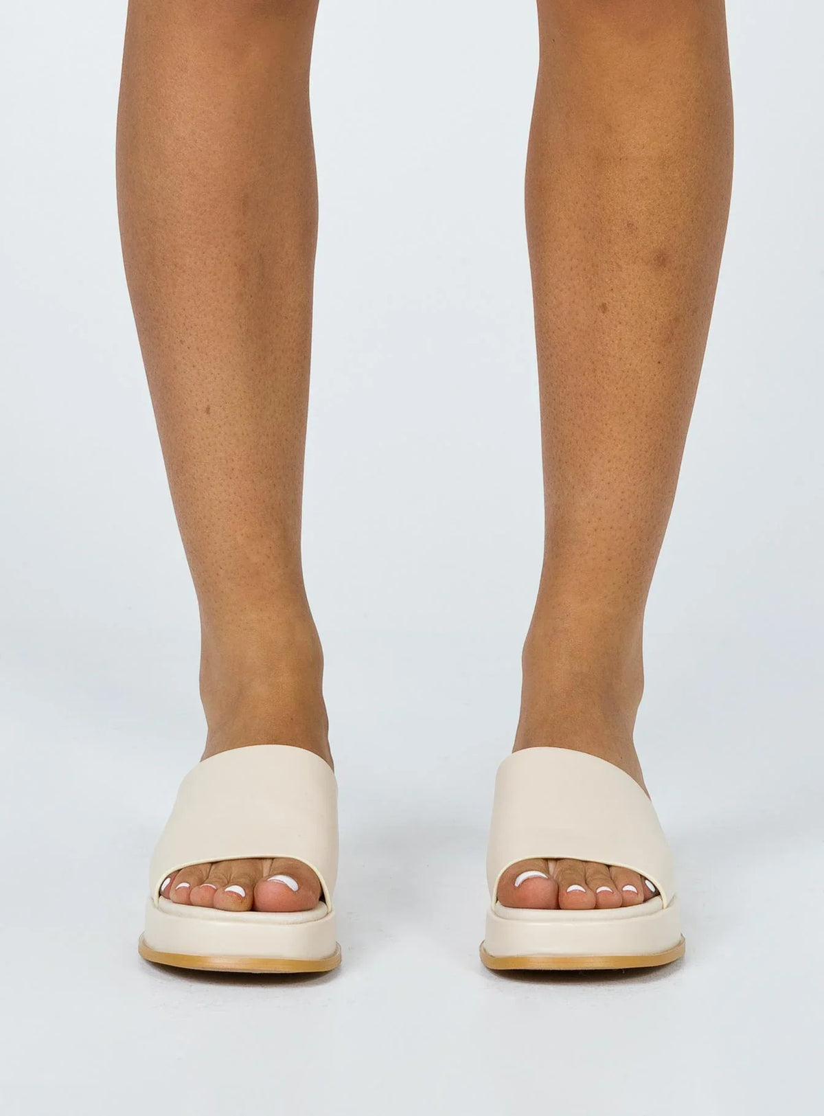 Bayshore Sandals Beige