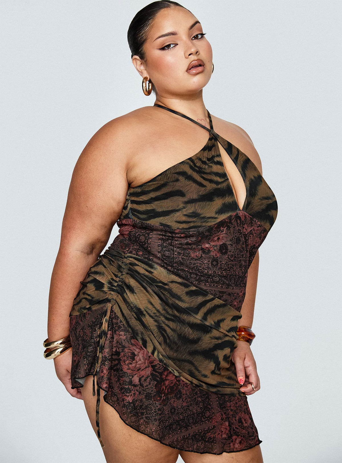 Syrefena Halter Mini Dress Multi Curve