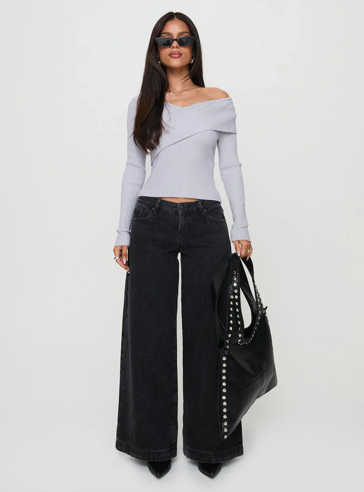 Ribbon Stamp Low Rise Wide Leg Jeans Washed Black